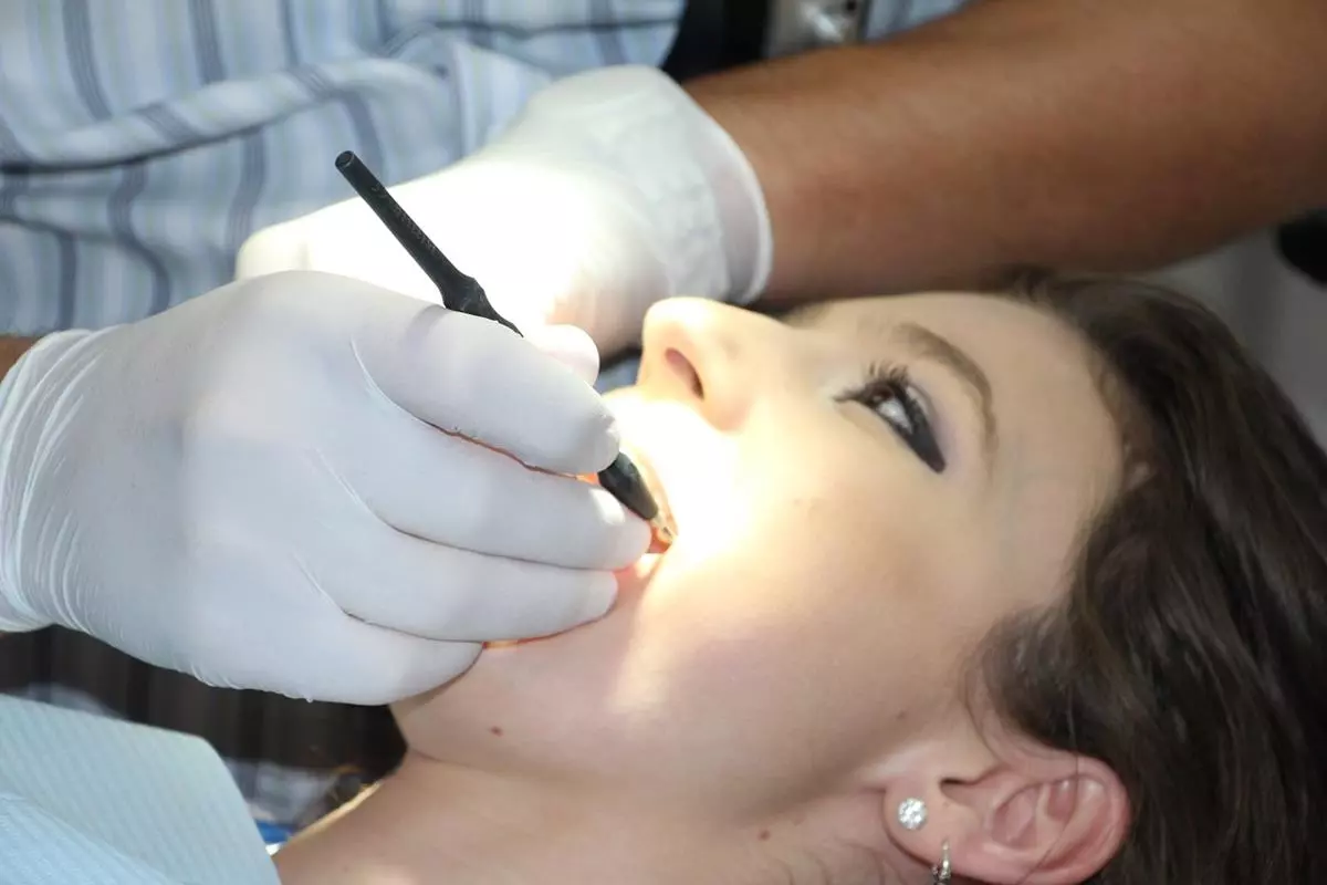 Jak wybrać dobrego ortodontę