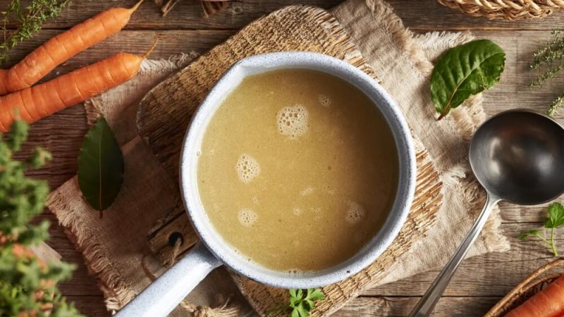 Zupa mocy na kościach – dlaczego warto włączyć ją do swojej diety?