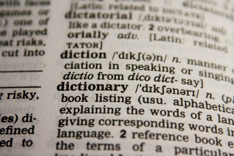 Jak szybko opanować podstawy języka polskiego – praktyczne wskazówki dla początkujących