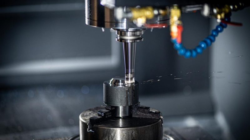 Jak efektywnie zaplanować proces obróbki CNC – od projektu do gotowego elementu?